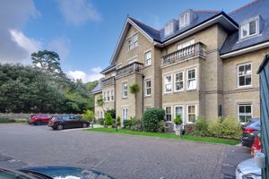 Front External- click for photo gallery